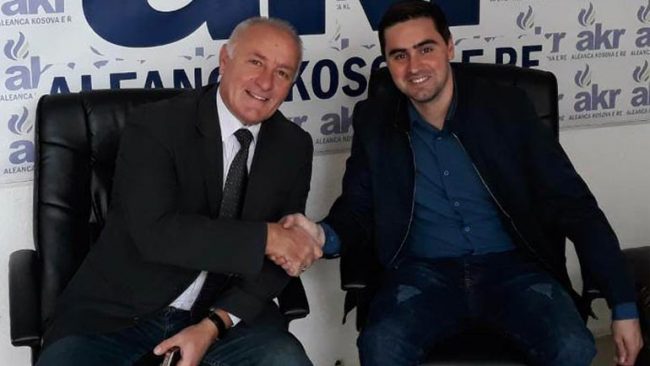 AKR dhe ‘Vatra” arrijnë marrëveshje që të jenë grup i përbashkët në Kuvend