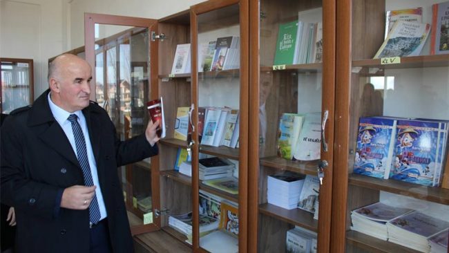 Përurohet biblioteka e shkollës në Sadovinë të Jerlive