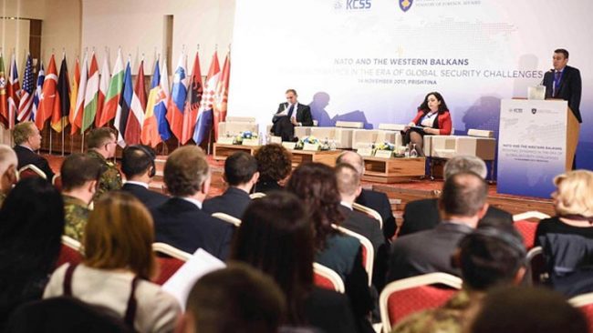 Veseli: Kosova do ta krijojë shpejt ushtrinë në partneritet me NATO-n