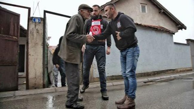 Përtej atmosferës në tribina, ‘Skifterat’ shpalosin edhe shpirtin human të tyre!
