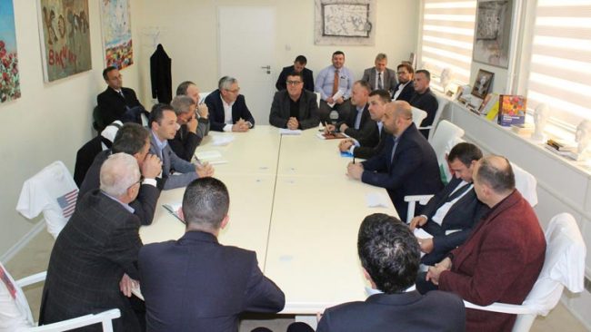 Lutfi Haziri: 105-vjetori i pavarësisë së Shqipërisë identifikohet me Vlorën dhe Gjilanin