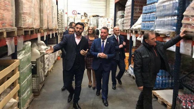 Ministri Lekaj takon ndërmarrësit shqiptarë në Gjermani