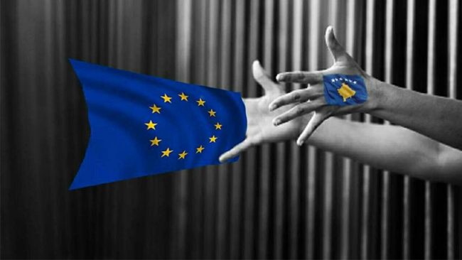 Qëndrim Kqiku sjellë në Gjilan ekspozitën “Hope” të autorit Vigan Nuza