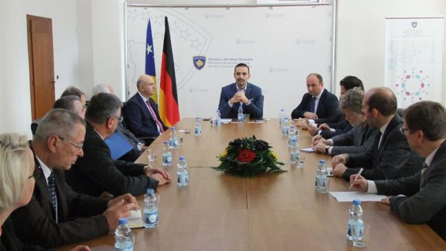 Ministri Lluka priti investitorët gjermanë, flasin për investime në energji dhe miniera
