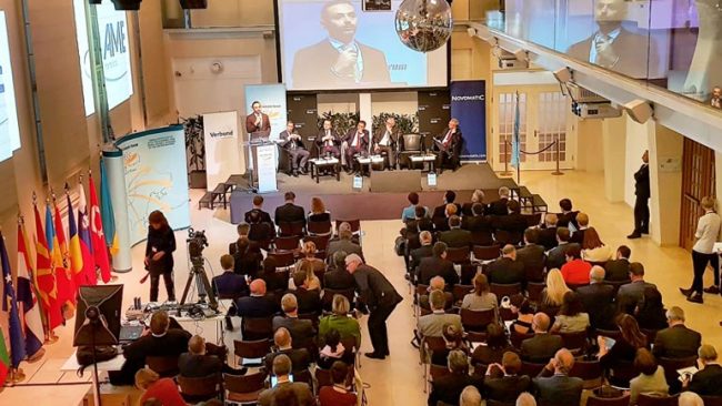 Ministri Lluka mori pjesë në Forumin Ekonomik të Vjenës