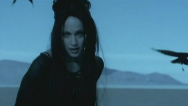 MADONNA: I NGRIMË ( FROZEN)