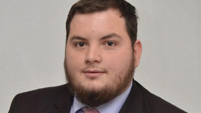 Kqiku: Fikri Mehmeti ishte shkarkuar nga pozita e zëdhënësit të Vatrës