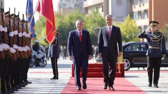 Presidentët Thaçi e Meta sot në Gjilan