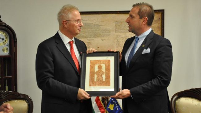 Ministri i Punëve të Brendshme priti në takim ministrin e drejtësisë së Hungarisë