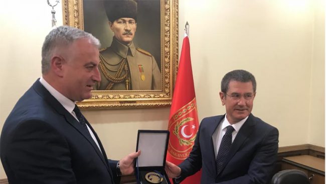 Ministri i FSK-së takohet me ministrin e Mbrojtjes së Republikës së Turqisë