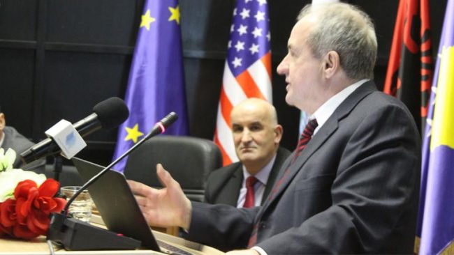 Bugajski: Shqiptarët ndër popujt më pro amerikan në botë, e kanë vendin në Bashkimin Evropian