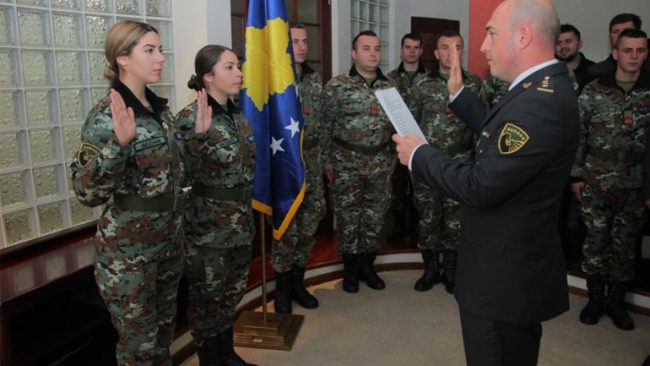 Diplomojnë kadetë nga radhët e komuniteteve