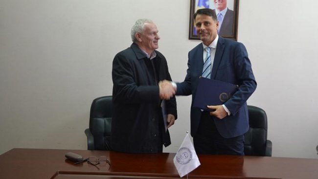 Nënshkruhet marrëveshje bashkëpunimi për punë praktike të studentëve të UKZ-së