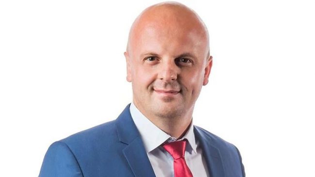 Mungesa e informacionit, aktivistët dhe e folura në publik