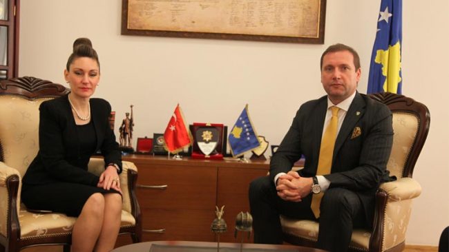 Ministri Sefaj priti në takim ambasadoren e Turqisë në Kosovë