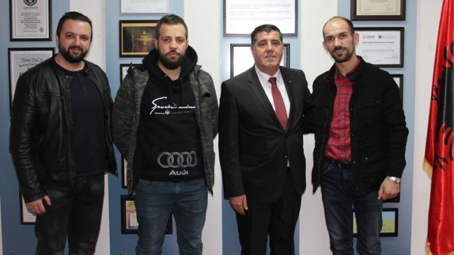 Grupi “Marakli t’kerreve” do ta bëjnë me shtëpi familjen Bajra nga Gjilani