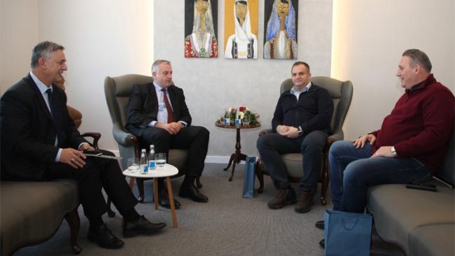 Flasin për iniciativën e ministrit të FSK-së për ndërtimin e Obeliskut për ushtarët e NATO-s