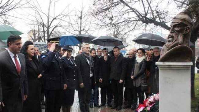 Kadriu: Gjilani po shndërrohet në një qendër që nderon atdhetarët, heronjtë e dëshmorët e kombit