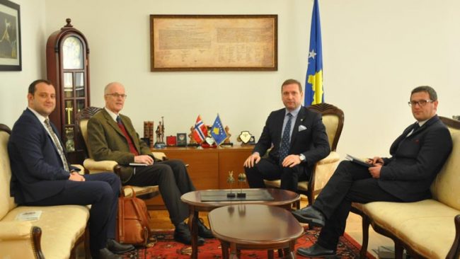 Ministri Sefaj priti në takim  z.Svein Eriksen nga Agjencia Shtetërore Norvegjeze për Menaxhim Publik