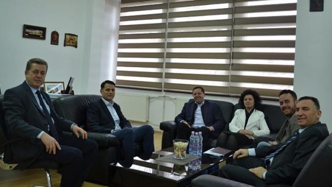Në përvjetorin e rënies nderohet vepra e heroit Kadri Zeka