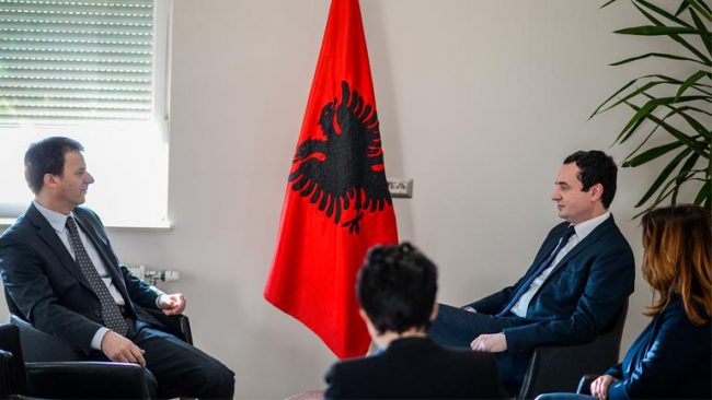 Ambasadori slloven vizitë në Lëvizjen Vetëvendosje