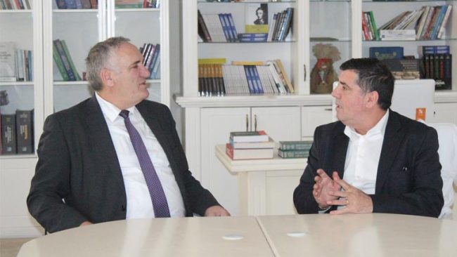 Haziri takon zëvendësministrin Zariqi, flasin për realizim të projekteve për Gjilanin