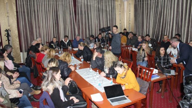 Në Gjilan mbahet tryezë “Promovimi dhe fuqizimi i shërbimeve sociale në Komuna”