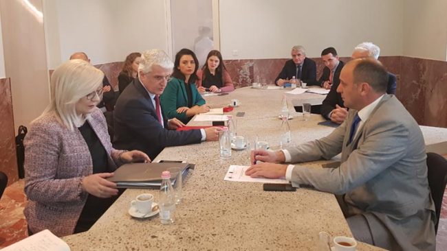 Vendoset në Tiranë – Qendra e Arsimit për Diasporën në Prishtinë