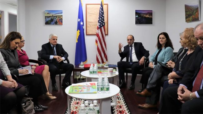 Adresa e parë e dy Ministrave të Diasporës – Shkolla Shqipe në New York
