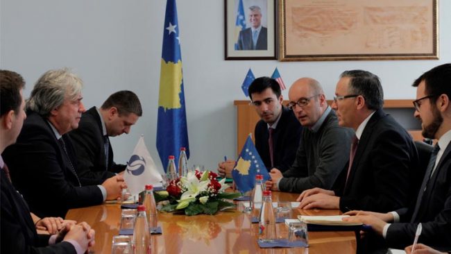 Ministri Hamza: Institucionet e Kosovës mbeten të përkushtuara në thellimin e bashkëpunimit me BERZH-in