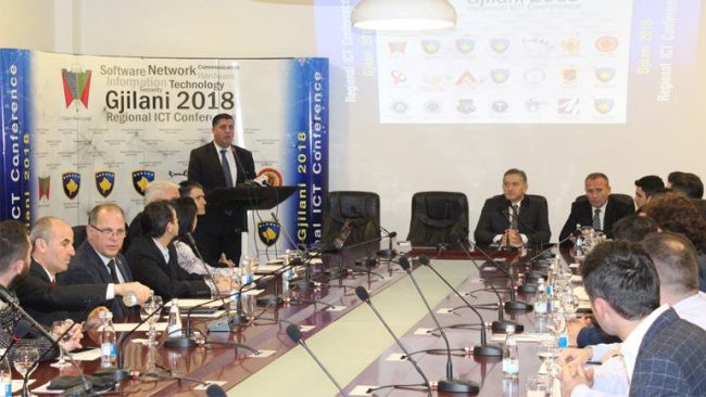 Në Gjilan po mbahet Konferenca Regjionale e Teknologjisë Informative