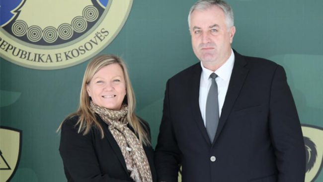 Ministri Rrustem Berisha e priti ambasadoren e Finlandës Pia Stjernvall