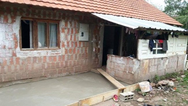 Shpërndahen pakot me artikuj ushqimor për 20 familje në kushte të vështira