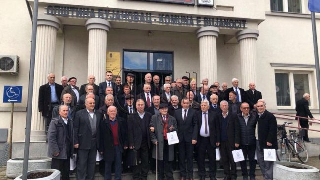Veteranët e arsimit i nderoi kryetari i komunës së Bujanocit