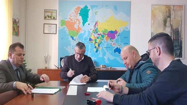 Komuna e Bujanocit nënshkruan projekte infrastrukturore lokale