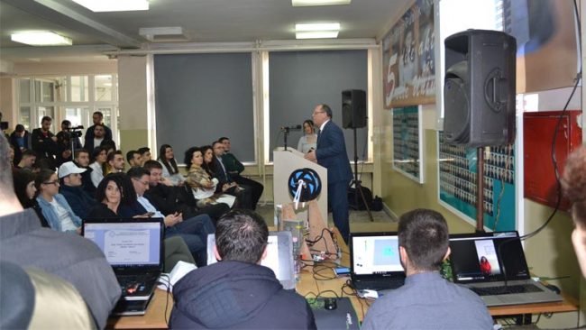 Fakulteti i Shkencave Kompjuterike kremton 5 Vjetorit e themelimit të Universitetit