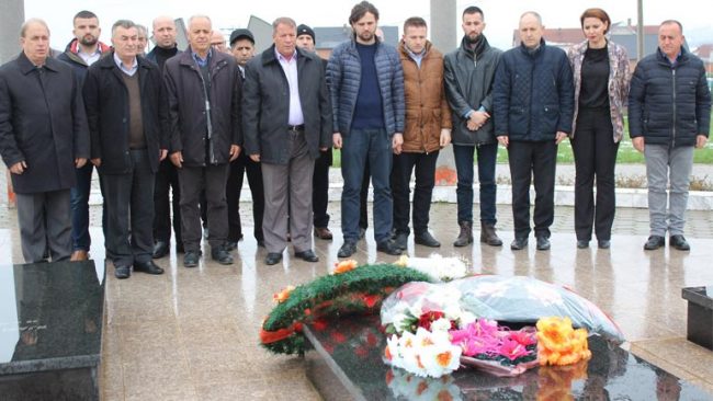 Homazhe me rastin e përvjetorit të rënies së dëshmorit Nijazi Azemi