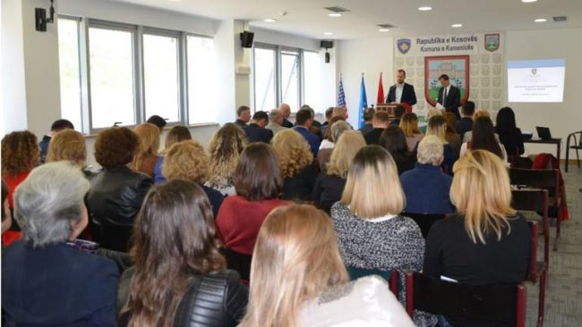 Fillon realizimi i projektit “Kujdesi për nëna dhe fëmijë” edhe në Kamenicë