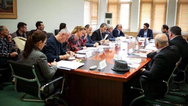Përgatiten për luftimin dhe parandalimin e Etheve Hemorragjike Krime Kongo