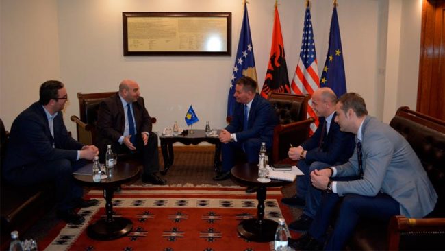 Ministri Lekaj priti në takim Konsullin e Nderit të Kosovës në Vjenë, David Ungar-Klein