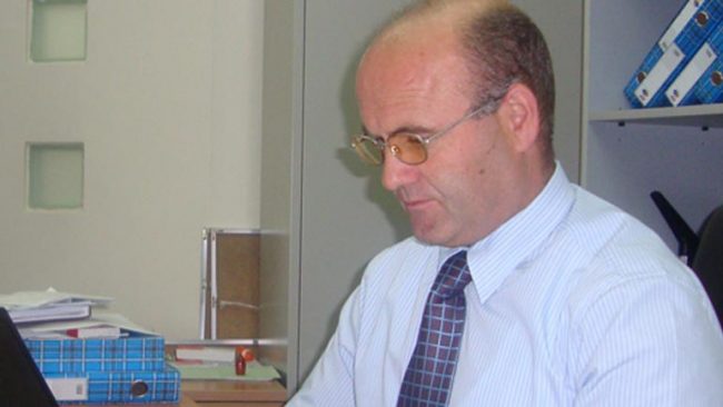 Lufta e Familjes Jashari në vitin 1998 pa mbështetjen e politikës