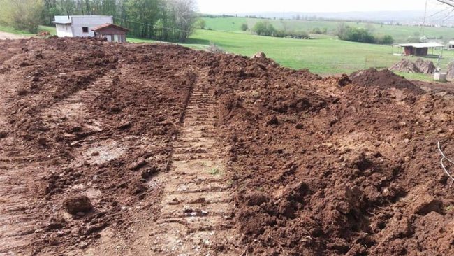 Drejtoria për Shërbime Publike dhe Emergjencë intervenon pas rrëshqitjeve të dheut