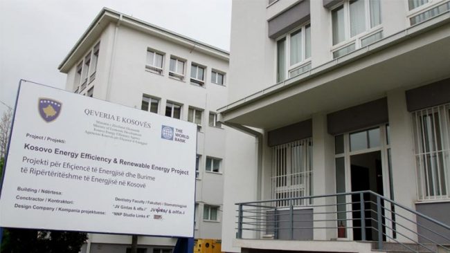 Edhe 12 objekte publike bëhen me masa të efiçiencës së energjisë, investohen 2.3 milionë euro
