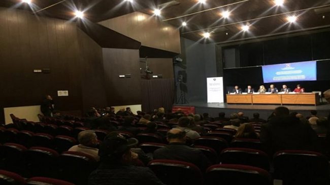 Deputetët e Kuvendit bashkëbiseduan me qytetarë gjilanas