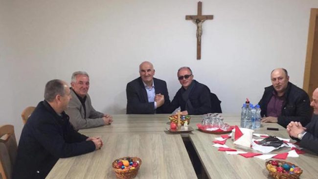 Haliti vizitoi famullin e Stubllës dhe Letnicës për t’ia uruar pashkët komunitetit katolik