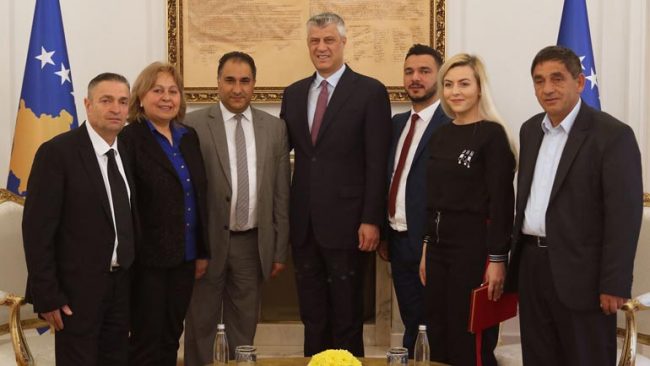 Presidenti Thaçi uroi komunitetin rom për Ditën Ndërkombëtare