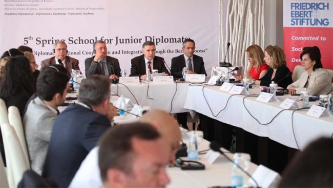 Diplomacia ekonomike dhe bashkëpunimi rajonal, mundësi reale e zhvillimit të Kosovës
