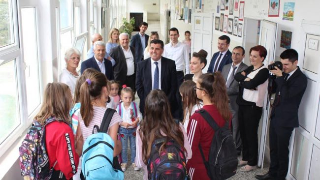 Haziri e Kiliç krenar me punën dhe suksesin e shkollës “Nazim Hikmet” në Dobërçan