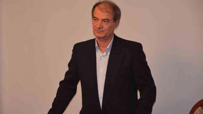 Rrëfim poetik si qëllim kryesor dhe si katarsë shpirtërore