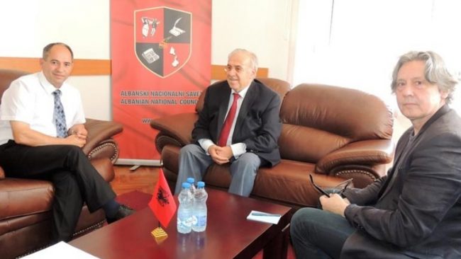 Shqipëria të luaj një rol edhe më aktiv sa i përket shqiptarëve të Luginës